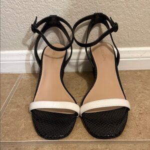 Black and White Women's Wedged Sandal